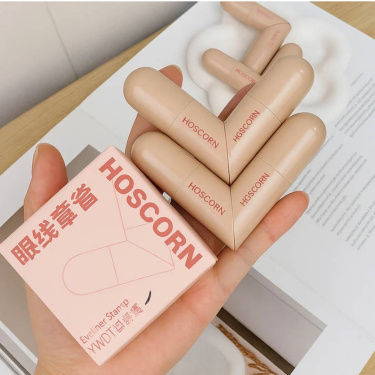 Flawless Wing Eyeliner Stamp™